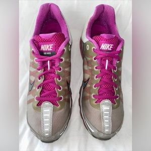 Ladies Nike Air Max+ 2009 Style: 354750-003  Cl Grey-Nw Magenta SIZE 10